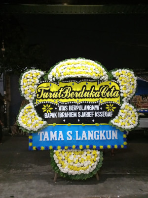 Papan Bunga Duka di Torere